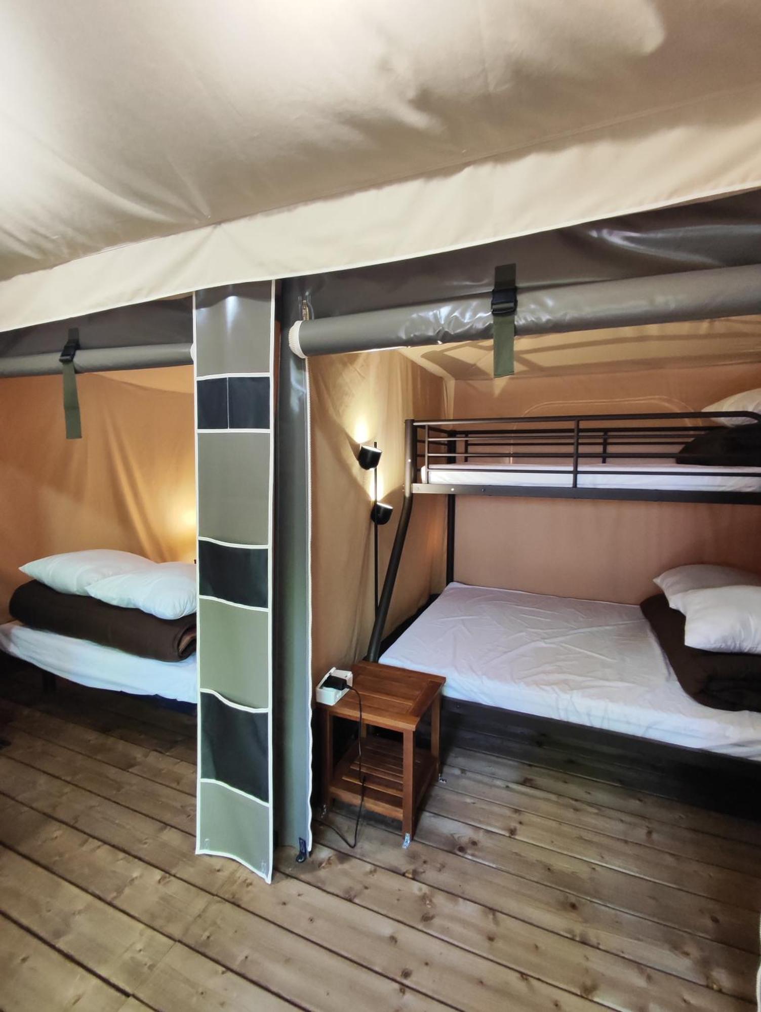 Camping Porte Des Alpilles By M.A Destination Glamping Saint-Étienne-du-Grès Eksteriør billede